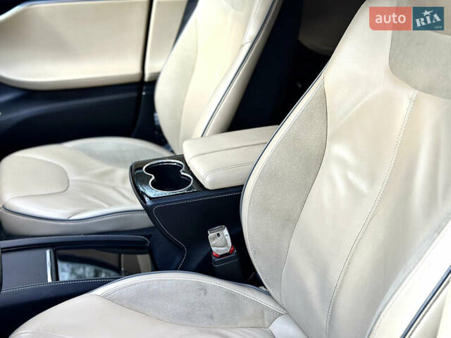 Черный Тесла Модель С, объемом двигателя 0 л и пробегом 208 тыс. км за 18999 $, фото 49 на Automoto.ua