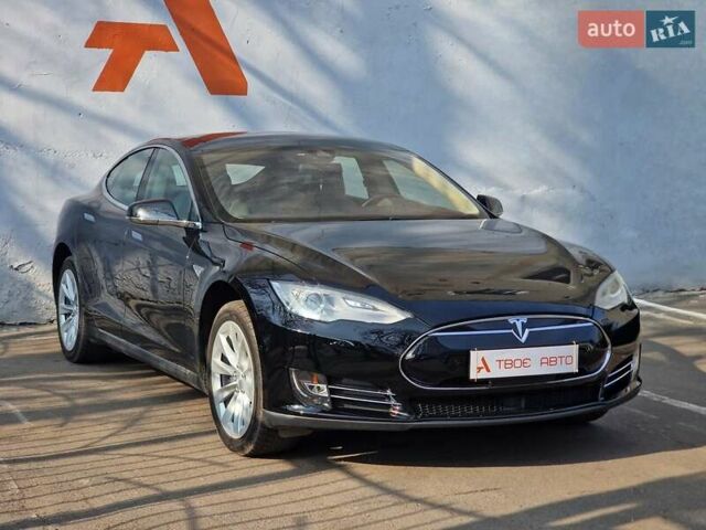 Черный Тесла Модель С, объемом двигателя 0 л и пробегом 60 тыс. км за 17490 $, фото 5 на Automoto.ua
