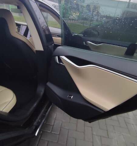 Чорний Тесла Модель С, об'ємом двигуна 0 л та пробігом 200 тис. км за 11690 $, фото 14 на Automoto.ua