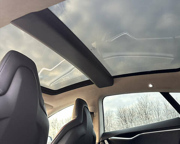 Черный Тесла Модель С, объемом двигателя 0 л и пробегом 116 тыс. км за 14950 $, фото 27 на Automoto.ua