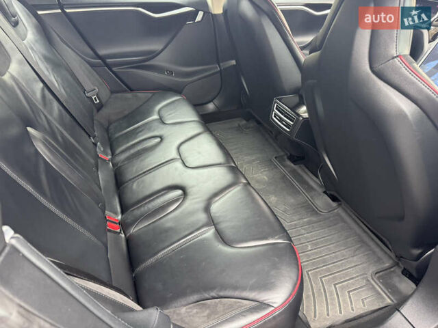 Тесла Модель С 2014 в Одессе на Automoto.ua Черный Тесла Модель С, объемом двигателя 0 л и пробегом 205 тыс. км за 14000 $, фото 16 на Automoto.ua