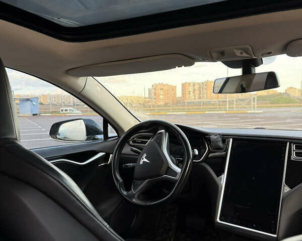 Черный Тесла Модель С, объемом двигателя 0 л и пробегом 127 тыс. км за 14200 $, фото 7 на Automoto.ua