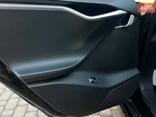 Черный Тесла Модель С, объемом двигателя 0 л и пробегом 193 тыс. км за 15500 $, фото 18 на Automoto.ua