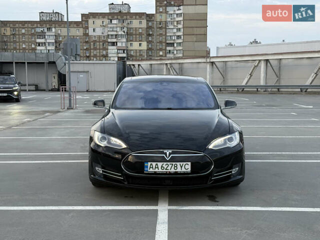 Чорний Тесла Модель С, об'ємом двигуна 0 л та пробігом 55 тис. км за 17900 $, фото 2 на Automoto.ua