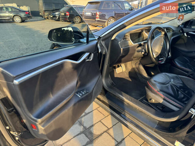 Черный Тесла Модель С, объемом двигателя 0 л и пробегом 254 тыс. км за 13999 $, фото 26 на Automoto.ua