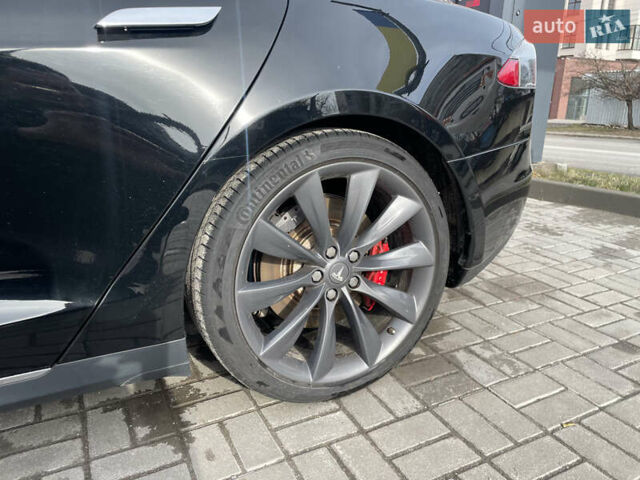 Черный Тесла Модель С, объемом двигателя 0 л и пробегом 158 тыс. км за 18499 $, фото 10 на Automoto.ua
