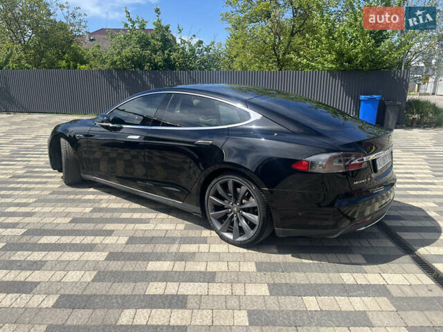 Черный Тесла Модель С, объемом двигателя 0 л и пробегом 159 тыс. км за 14200 $, фото 2 на Automoto.ua