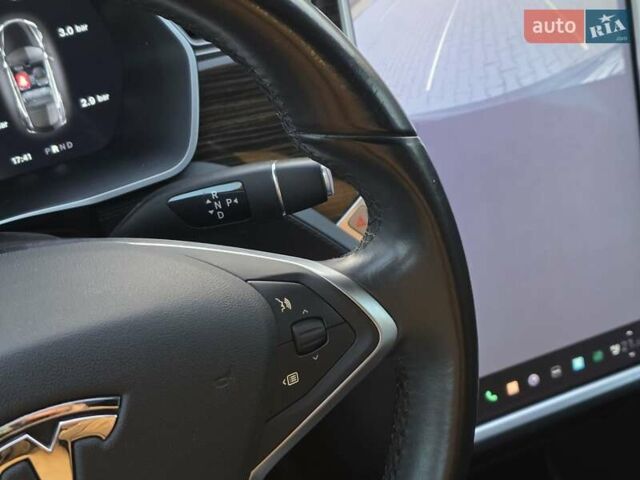 Черный Тесла Модель С, объемом двигателя 0 л и пробегом 109 тыс. км за 12999 $, фото 23 на Automoto.ua