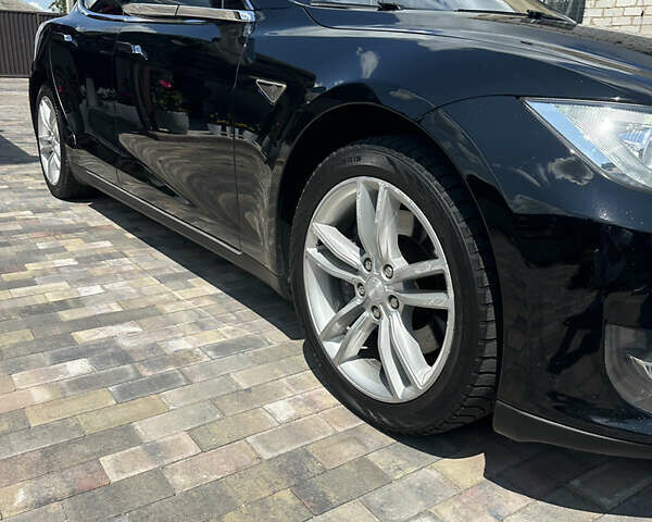 Черный Тесла Модель С, объемом двигателя 0 л и пробегом 220 тыс. км за 12700 $, фото 2 на Automoto.ua