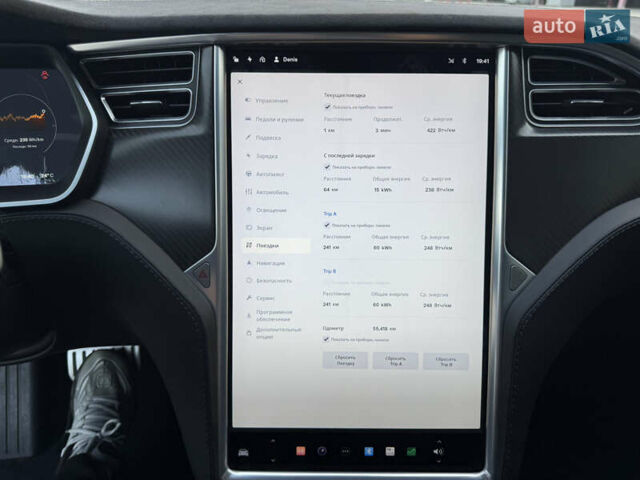 Черный Тесла Модель С, объемом двигателя 0 л и пробегом 55 тыс. км за 16900 $, фото 29 на Automoto.ua