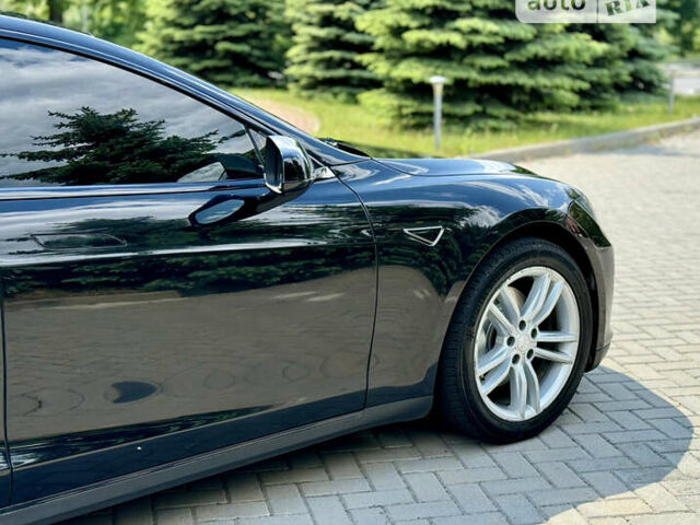 Черный Тесла Модель С, объемом двигателя 0 л и пробегом 143 тыс. км за 19999 $, фото 9 на Automoto.ua