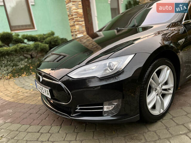Черный Тесла Модель С, объемом двигателя 0 л и пробегом 89 тыс. км за 15471 $, фото 49 на Automoto.ua