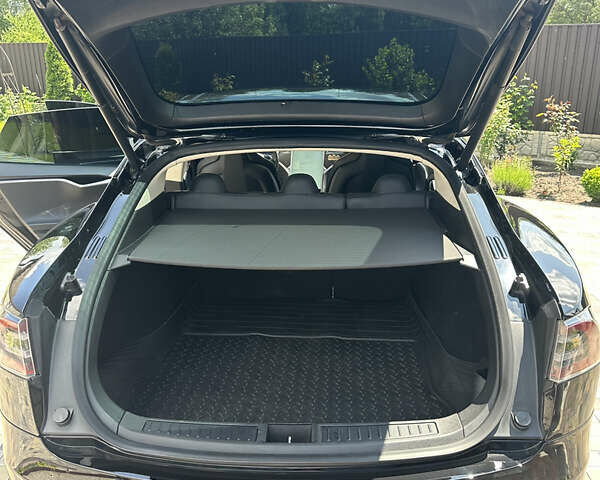 Черный Тесла Модель С, объемом двигателя 0 л и пробегом 220 тыс. км за 12700 $, фото 8 на Automoto.ua