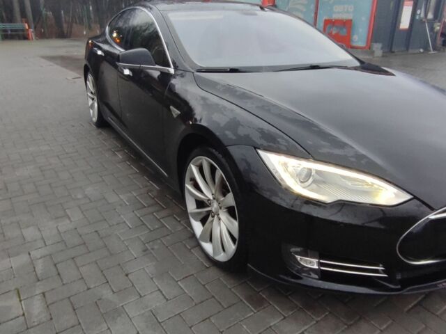 Черный Тесла Модель С, объемом двигателя 0.47 л и пробегом 200 тыс. км за 11699 $, фото 1 на Automoto.ua
