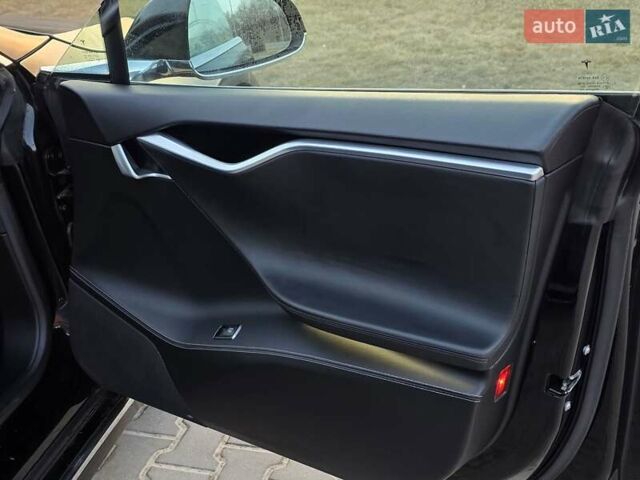 Черный Тесла Модель С, объемом двигателя 0 л и пробегом 109 тыс. км за 12999 $, фото 16 на Automoto.ua