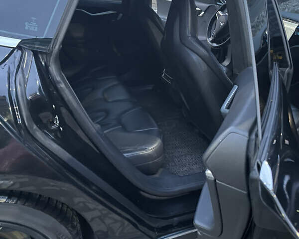 Черный Тесла Модель С, объемом двигателя 0 л и пробегом 220 тыс. км за 13800 $, фото 5 на Automoto.ua