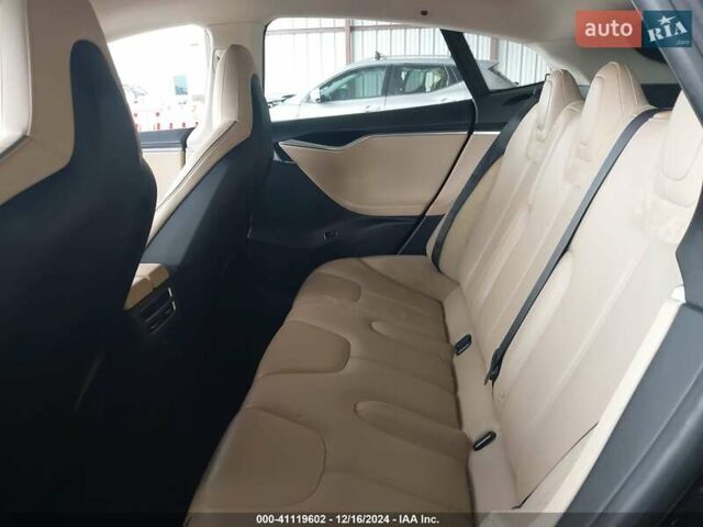 Черный Тесла Модель С, объемом двигателя 0 л и пробегом 161 тыс. км за 10900 $, фото 6 на Automoto.ua