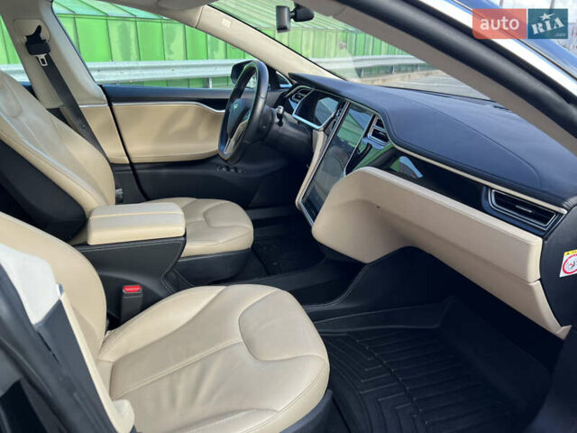 Черный Тесла Модель С, объемом двигателя 0 л и пробегом 221 тыс. км за 13999 $, фото 22 на Automoto.ua