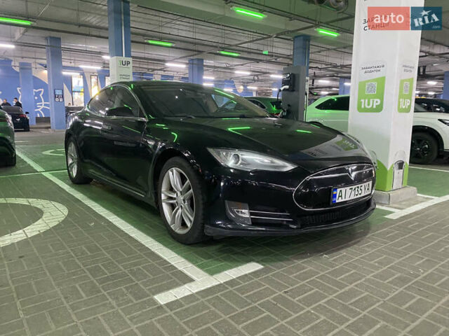 Черный Тесла Модель С, объемом двигателя 0 л и пробегом 210 тыс. км за 10000 $, фото 1 на Automoto.ua