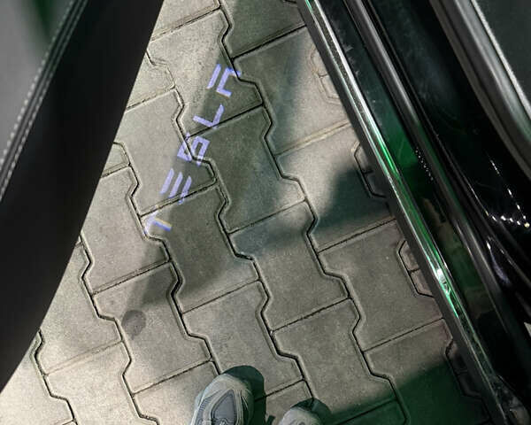 Чорний Тесла Модель С, об'ємом двигуна 0 л та пробігом 127 тис. км за 12000 $, фото 11 на Automoto.ua