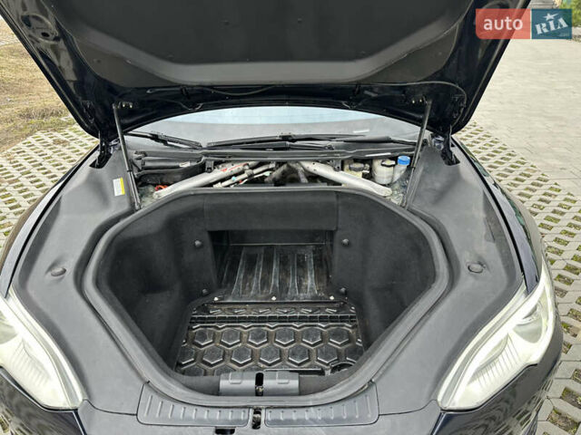 Черный Тесла Модель С, объемом двигателя 0 л и пробегом 186 тыс. км за 13400 $, фото 33 на Automoto.ua