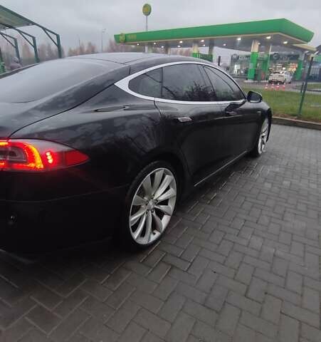 Чорний Тесла Модель С, об'ємом двигуна 0 л та пробігом 200 тис. км за 11690 $, фото 6 на Automoto.ua