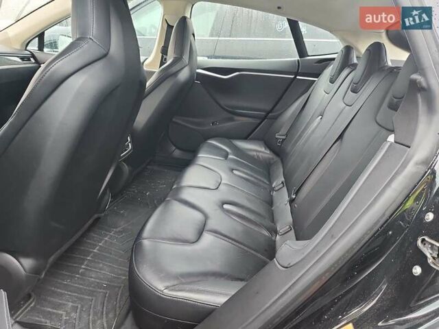 Черный Тесла Модель С, объемом двигателя 0 л и пробегом 127 тыс. км за 8100 $, фото 9 на Automoto.ua