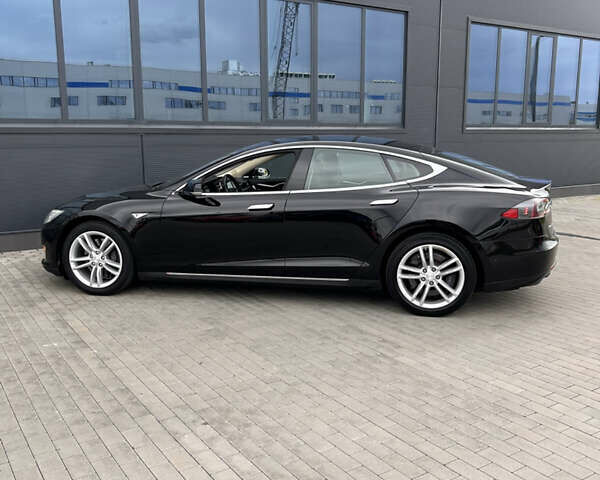 Черный Тесла Модель С, объемом двигателя 0 л и пробегом 170 тыс. км за 15500 $, фото 9 на Automoto.ua
