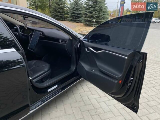 Чорний Тесла Модель С, об'ємом двигуна 0 л та пробігом 218 тис. км за 14000 $, фото 26 на Automoto.ua