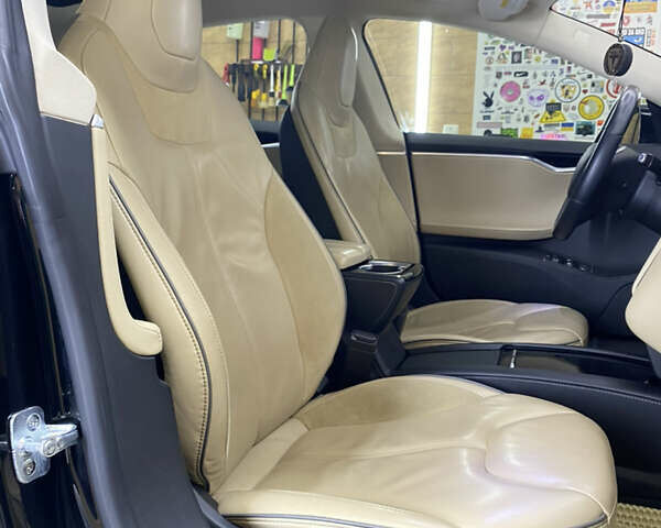 Чорний Тесла Модель С, об'ємом двигуна 0 л та пробігом 145 тис. км за 15900 $, фото 20 на Automoto.ua