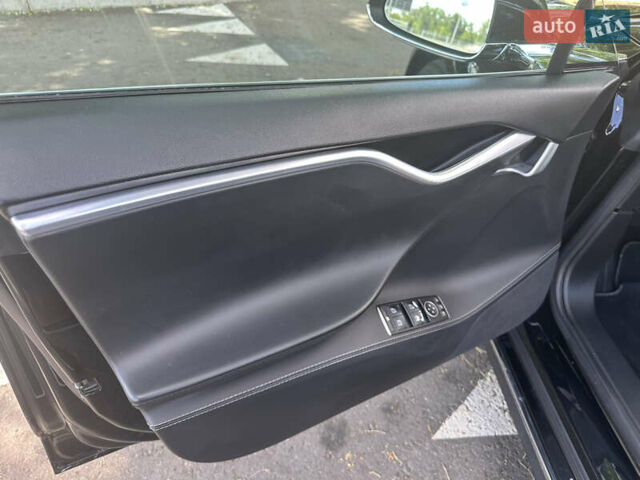 Черный Тесла Модель С, объемом двигателя 0 л и пробегом 239 тыс. км за 14500 $, фото 16 на Automoto.ua