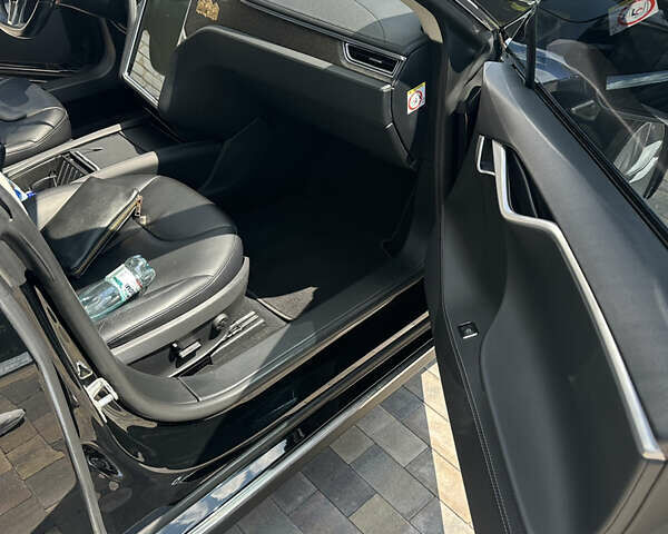 Черный Тесла Модель С, объемом двигателя 0 л и пробегом 220 тыс. км за 12700 $, фото 10 на Automoto.ua