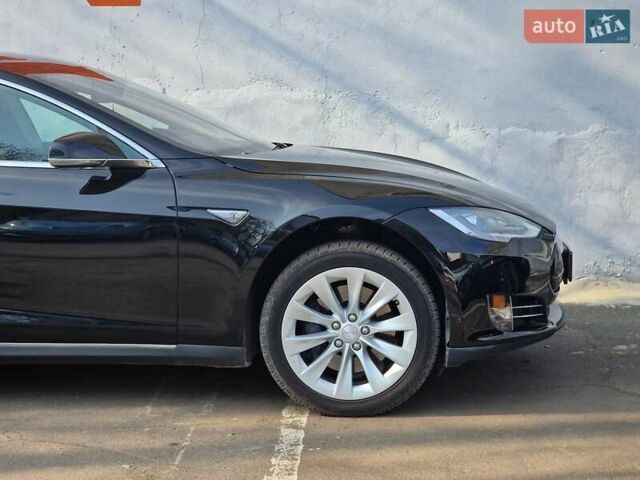 Черный Тесла Модель С, объемом двигателя 0 л и пробегом 60 тыс. км за 17490 $, фото 19 на Automoto.ua