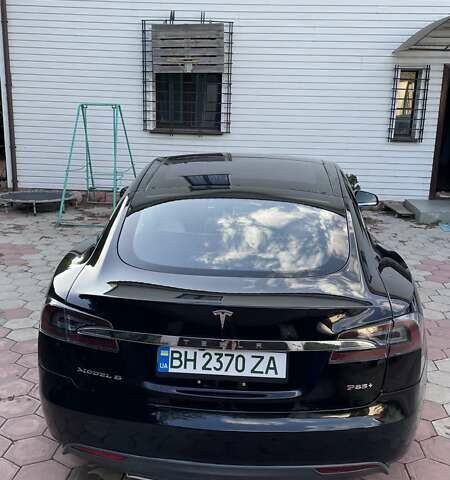 Черный Тесла Модель С, объемом двигателя 0 л и пробегом 121 тыс. км за 15700 $, фото 3 на Automoto.ua