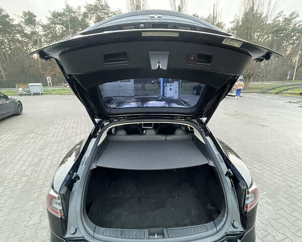 Черный Тесла Модель С, объемом двигателя 0 л и пробегом 220 тыс. км за 13700 $, фото 11 на Automoto.ua