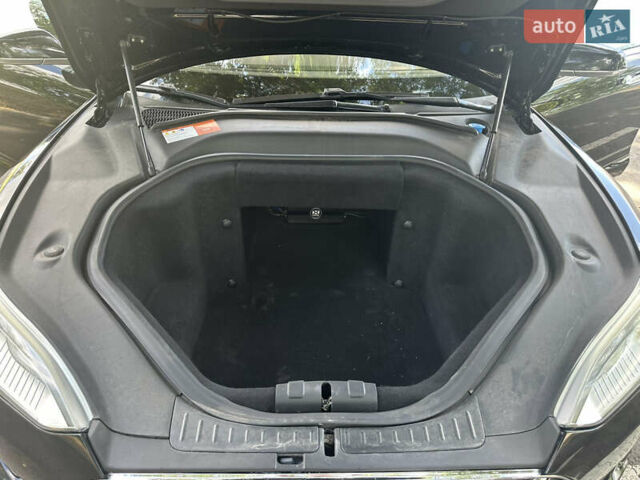 Черный Тесла Модель С, объемом двигателя 0 л и пробегом 239 тыс. км за 14500 $, фото 31 на Automoto.ua