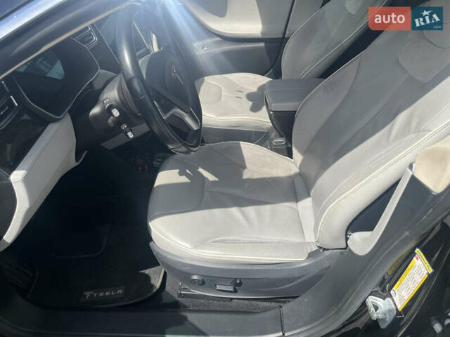 Черный Тесла Модель С, объемом двигателя 0 л и пробегом 159 тыс. км за 14200 $, фото 7 на Automoto.ua