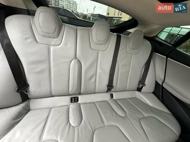 Черный Тесла Модель С, объемом двигателя 0 л и пробегом 186 тыс. км за 13400 $, фото 21 на Automoto.ua