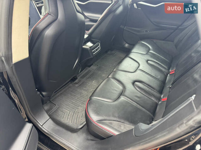 Тесла Модель С 2014 в Одессе на Automoto.ua Черный Тесла Модель С, объемом двигателя 0 л и пробегом 205 тыс. км за 14000 $, фото 13 на Automoto.ua