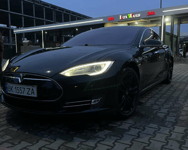 Черный Тесла Модель С, объемом двигателя 0 л и пробегом 220 тыс. км за 13800 $, фото 1 на Automoto.ua