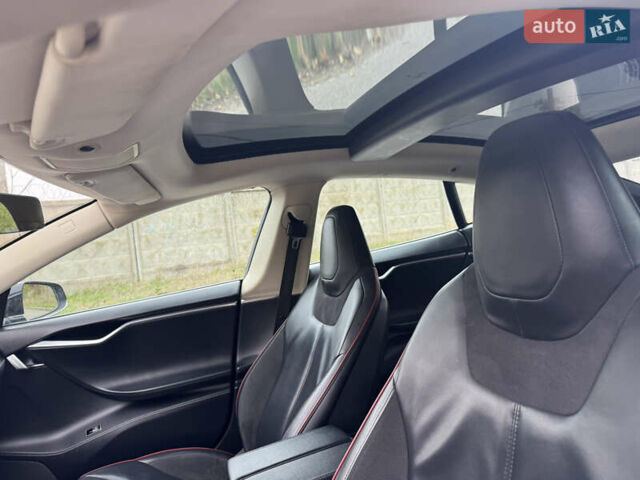 Тесла Модель С 2014 в Одессе на Automoto.ua Черный Тесла Модель С, объемом двигателя 0 л и пробегом 205 тыс. км за 14000 $, фото 12 на Automoto.ua