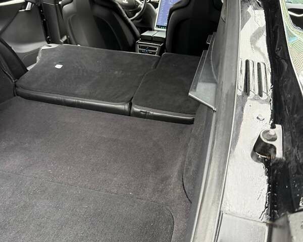 Черный Тесла Модель С, объемом двигателя 0 л и пробегом 280 тыс. км за 14000 $, фото 13 на Automoto.ua