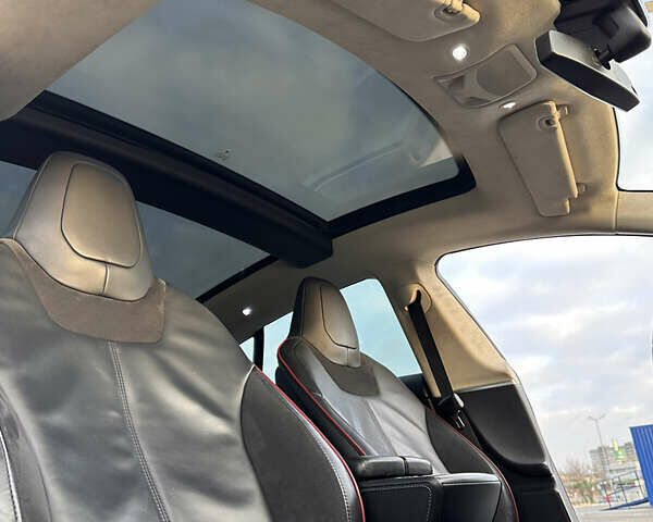 Черный Тесла Модель С, объемом двигателя 0 л и пробегом 116 тыс. км за 14950 $, фото 33 на Automoto.ua