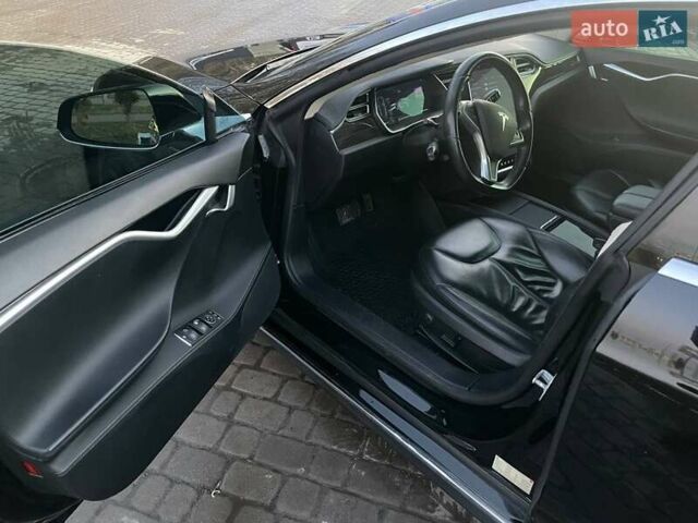 Черный Тесла Модель С, объемом двигателя 0 л и пробегом 166 тыс. км за 15300 $, фото 49 на Automoto.ua