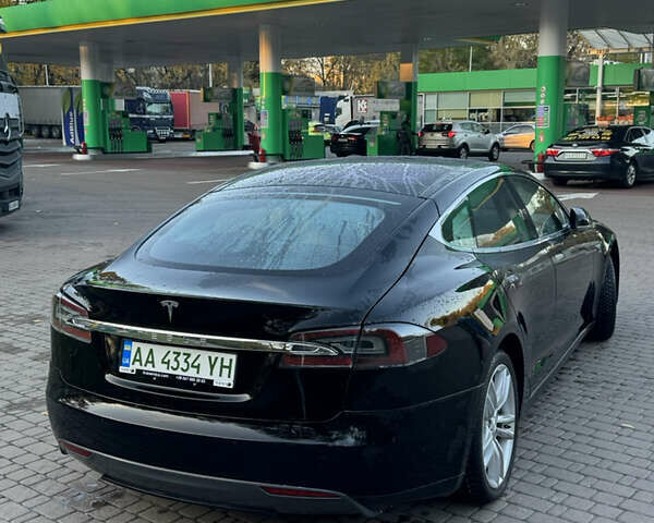 Тесла Модель С 2014 в Киеве на Automoto.ua Черный Тесла Модель С, объемом двигателя 0 л и пробегом 180 тыс. км за 12800 $, фото 2 на Automoto.ua