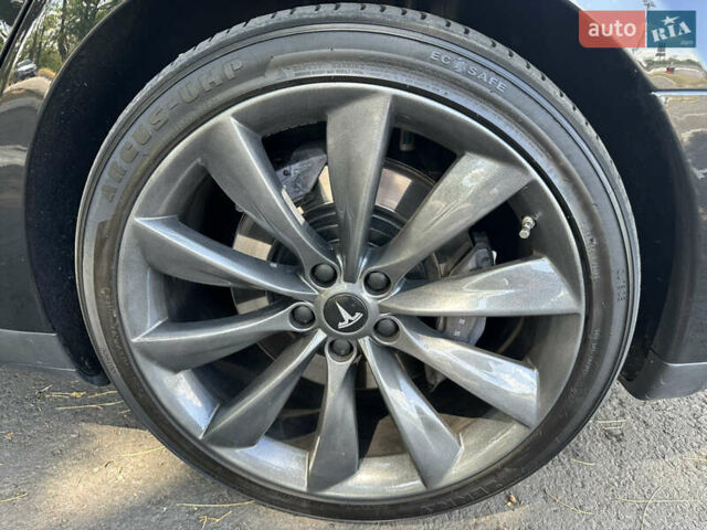 Черный Тесла Модель С, объемом двигателя 0 л и пробегом 239 тыс. км за 14500 $, фото 6 на Automoto.ua