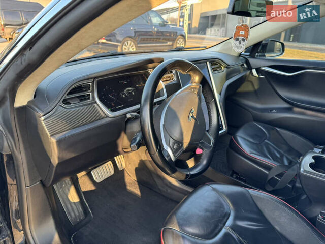 Черный Тесла Модель С, объемом двигателя 0 л и пробегом 254 тыс. км за 13999 $, фото 30 на Automoto.ua