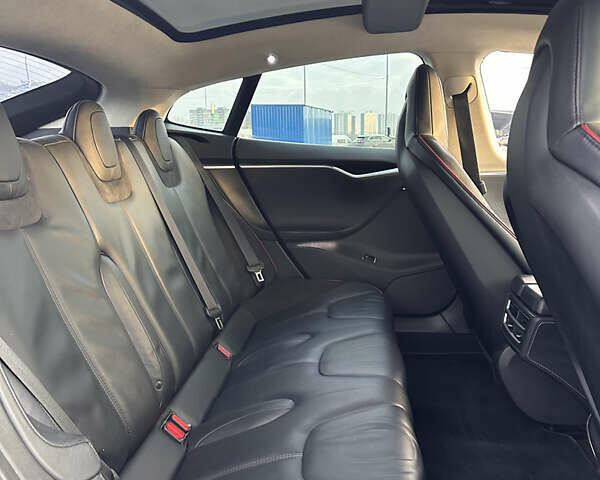 Черный Тесла Модель С, объемом двигателя 0 л и пробегом 116 тыс. км за 14950 $, фото 29 на Automoto.ua