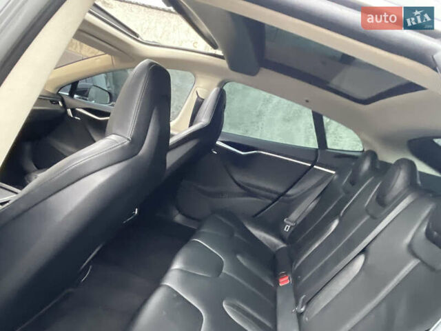 Черный Тесла Модель С, объемом двигателя 0 л и пробегом 210 тыс. км за 12950 $, фото 7 на Automoto.ua