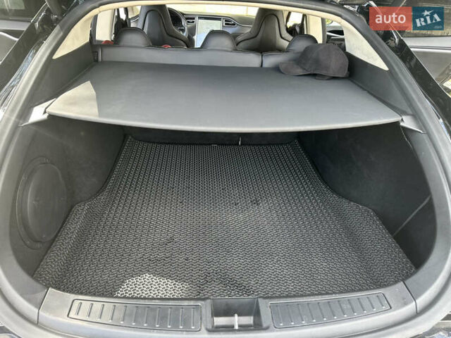 Черный Тесла Модель С, объемом двигателя 0 л и пробегом 239 тыс. км за 14500 $, фото 27 на Automoto.ua